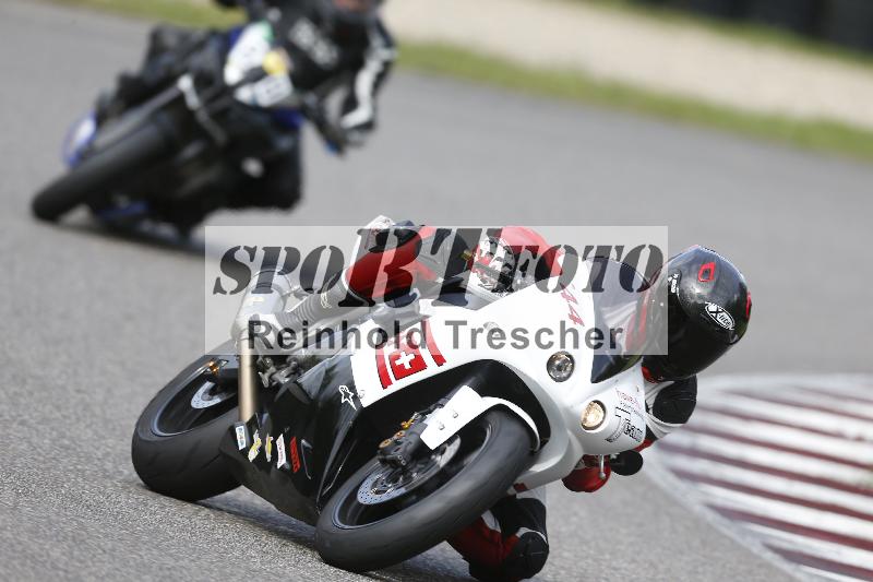 /53 16.09.2025 Track Day Domi Aegerter ADR/Gruppe gruen/44-1